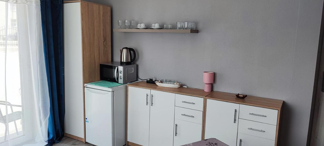 4 Foxes Hotel Устка Екстериор снимка
