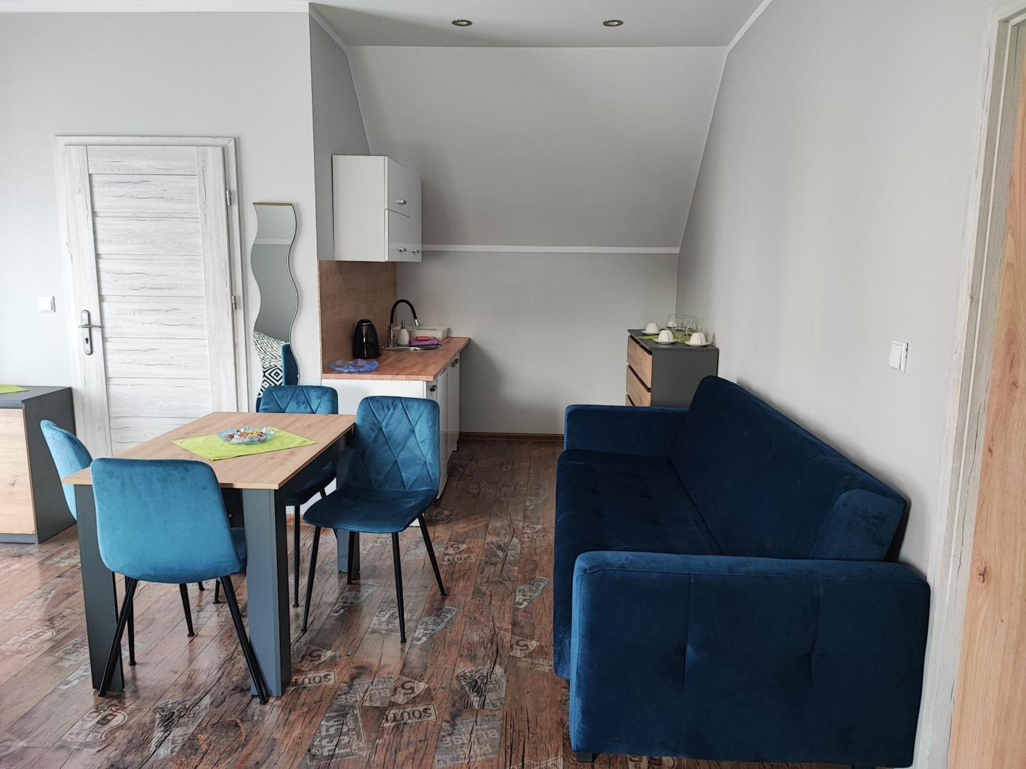 4 Foxes Hotel Устка Екстериор снимка